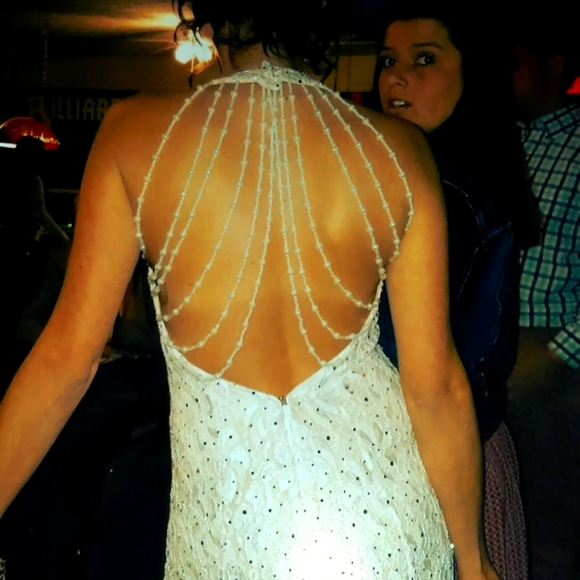 Prom dress - Picture 1 of 4